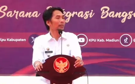 Kirab Bendera Parpol Pemilu 2024, Bupati Madiun Sambut dengan Lagu
