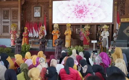 Bupati Tuban Luncurkan Program Sepatu Kaca 