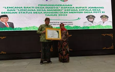 Lencana Bhakti Desa Madya Diterima Dan Disambut Dengan Antusias Oleh Jombang