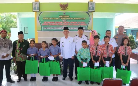 KH Salwa Arifin Resmikan Bumdesma Tenggarang Mandiri LKD