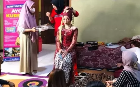 Ribuan Warga Banyuwangi Ikuti Kursus Profesi, Mulai dari Praktisi Desain Hingga MUA