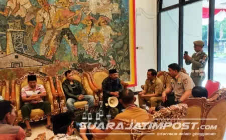 Tuntutan Demonstran Belum Bisa Terakomodasi, DPMD Kabupaten Jember Mediasi Massa