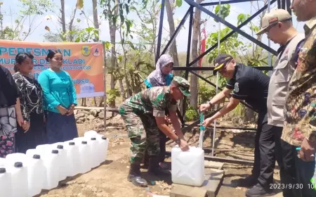 BPBD Bondowoso Penuhi Kebutuhan Air Bersih Warga Desa Kladi