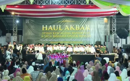 Ribuan Warga Hadiri Haul Akbar Syekh Ageng Basyariyah