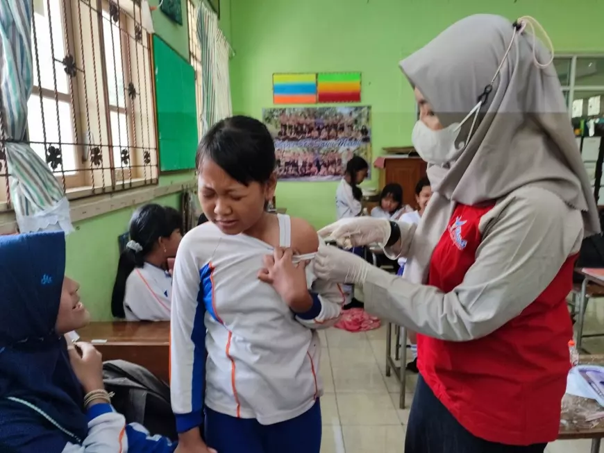 Cegah Kanker Serviks, 21 Ribu Siswi SD di Banyuwangi Disuntik Vaksin HPV