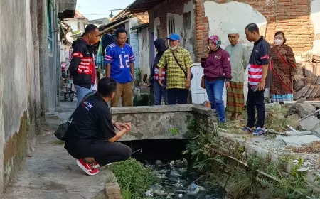 Warga Kepatihan Jember Keluhkan Selokan Mampet, Berharap Perhatian Pemerintah