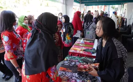 Peringati Hari Batik Nasional Pemkot Batu Gelar Pameran UMKM Batik