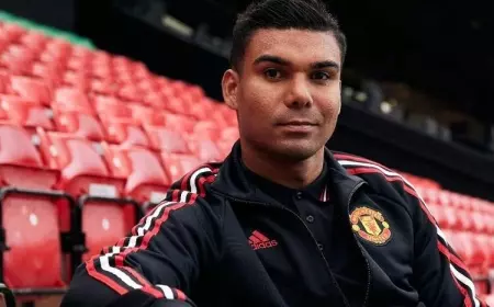 Di Tim Setan Merah, Casemiro Dipaksa Terbiasa dengan Kartu Merah