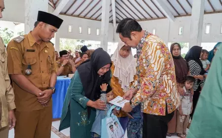 Sambut HUT TNI, Kodim 0812 dan Pemkab Lamongan Salurkan Bantuan Paket Nutrisi Untuk Anak Asuh Stunting 