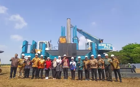 Peletakan Batu Pertama RSUD Surabaya Timur Dihadiri Eri Cahyadi