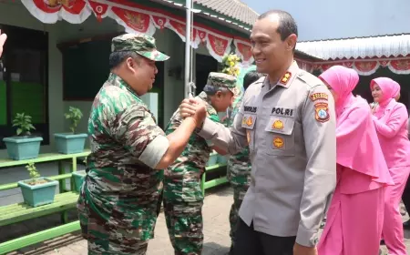 HUT ke-78 TNI, Kapolres Malang Sambangi Markas Koramil 0818/18 Wagir