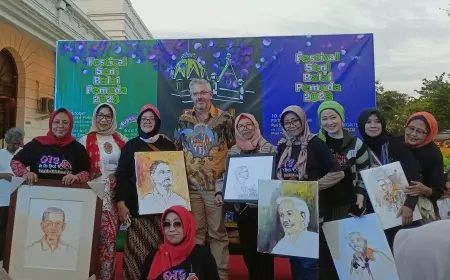 Menggantikan Cak Eri, Wakil Konsul Jenderal Australia Menjadi Model Lukis FSBP