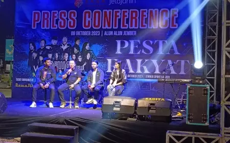 Ahmad Dhani dan Dewa 19 Konser di Jember