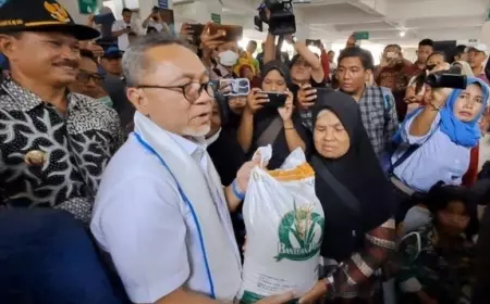 Mendag Belikan 500 Karung Beras Bagi Warga Madiun