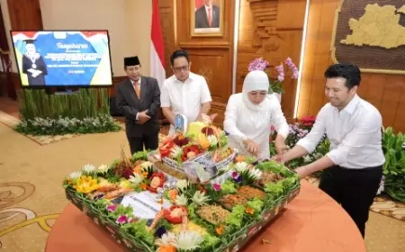 Khofifah Raih Doktor Honoris Causa, Pemprov Jatim Gelar Tasyakuran