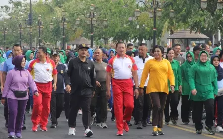 Kuatkan Sinergitas, Panglima TNI Olahraga Bersama di Madiun