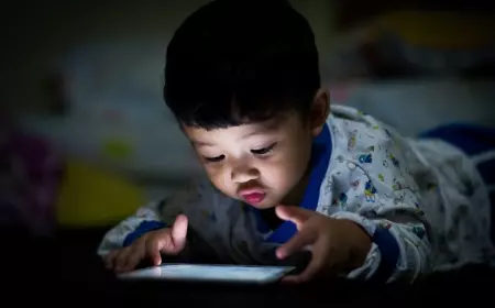 Tips Menjaga Tumbuh Kembang Anak dengan Media Digital