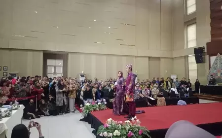 Tingkatkan Geliat Industri Batik, Disparta Kota Batu Gelar Fashion Anniversary