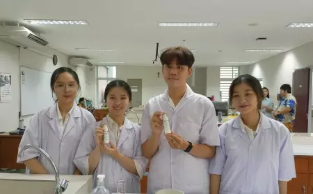 Manfaatkan MBKM, Mahasiswa Kewirausahaan UKWMS Mampu Membuat Prototipe Produk Skincare