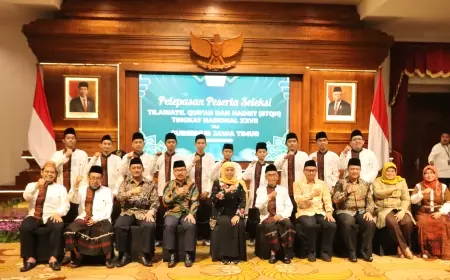 Gubernur Khofifah Lepas Kafilah Jatim Seleksi Tilawatil Qur'an dan Hadist Tingkat Nasional XXVII di Jambi