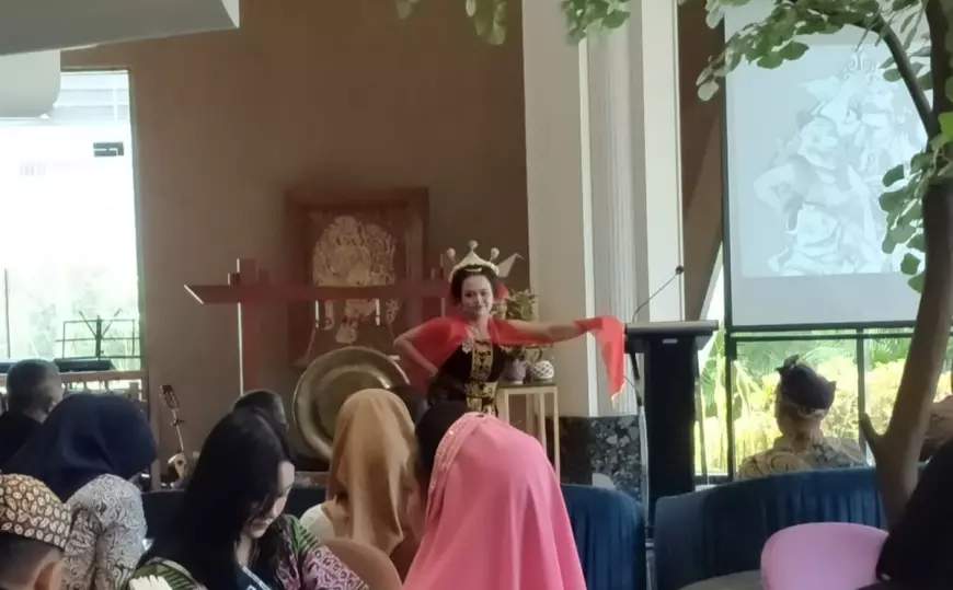 Tari Beskalan Buka Agenda Seremoni Anniversary Ke 2 Grand Mercure Malang