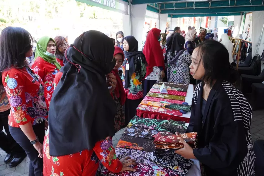 Peringati Hari Batik Nasional Pemkot Batu Gelar Pameran UMKM Batik
