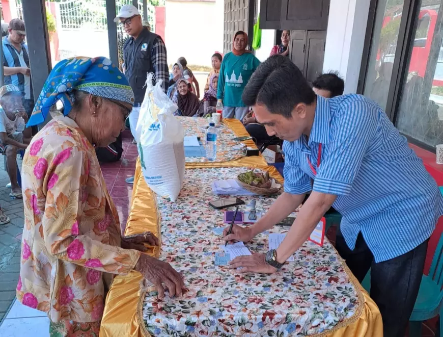 Bulog Banyuwangi Distribusikan Bantuan Pangan Alokasi Bulan Oktober