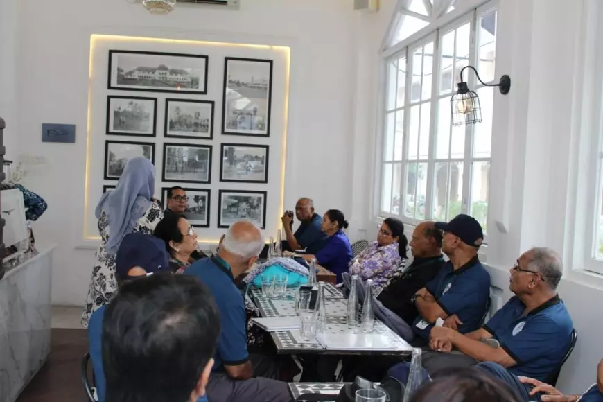 Lapidoth Cafe & Patisserie : Konsep Heritage Cafe Bernuansa Belanda di Kota Malang