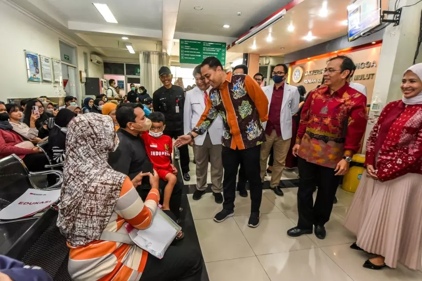 Bulan Kesehatan Gigi, Pemkot Surabaya dan FKG Unair Terjun ke Sekolah
