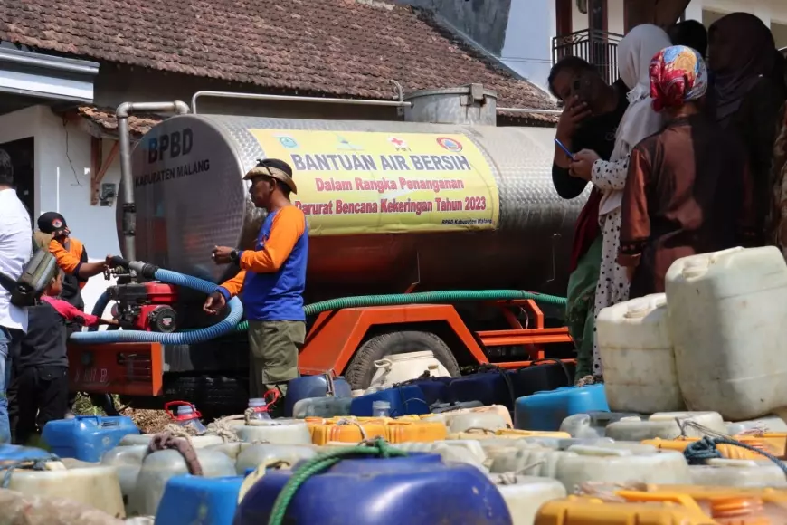 Kemarau Panjang, Pemkab Malang Distribusikan Air ke Wilayah Jabung