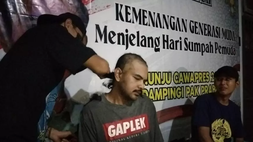 Puluhan Pemuda di Kabupaten Malang Gelar Aksi Cukur Gundul, Dukung Gibran Jadi Cawapres 2024