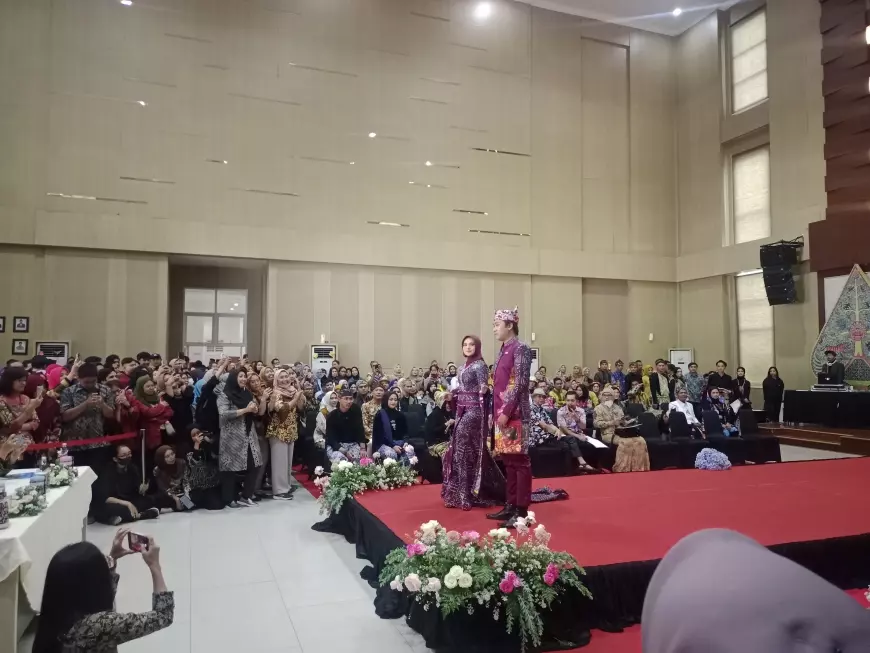 Tingkatkan Geliat Industri Batik, Disparta Kota Batu Gelar Fashion Anniversary