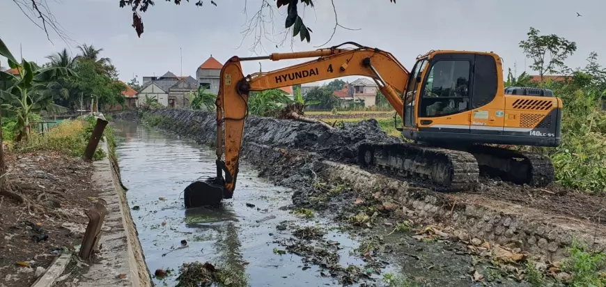 Antisipasi Banjir Saat Musim Hujan, Pemkab Lamongan Revitalisasi Sungai dan Waduk