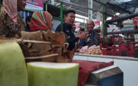 PJ Wali Kota Malang Pantau Harga Bahan Pokok di Pasar Bunul