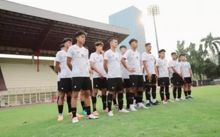 Timnas Indonesia U-17  Pacu Fisik Pemain dan Beradaptasi di Stadion GBT Surabaya