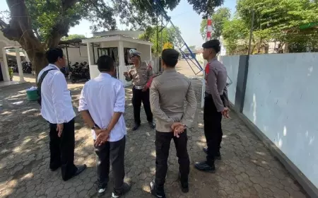 Jaga Kelancaran Tahapan Pemilu, KPU Kota Probolinggo Dijaga Polisi 24 Jam