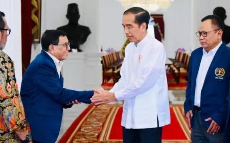 Presiden Joko Widodo Terima Pengurus PWI Pusat di Istana Merdeka