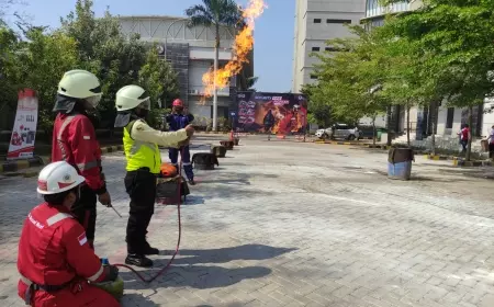 SIG Pabrik Tuban Gelar Security Fire Fighter Training