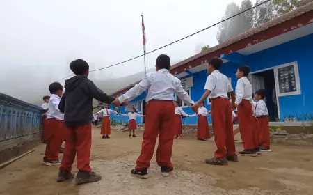 Sistem Pendidikan Kelas Rangkap di Lereng Bromo Jadi Destinasi Wisata Edukasi