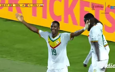 Hat-trick Gueye Pastikan Senegal Lolos Babak 16 Besar