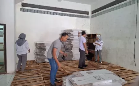 KPU Kota Batu Terima Kotak Suara, Surat Suara Menyusul