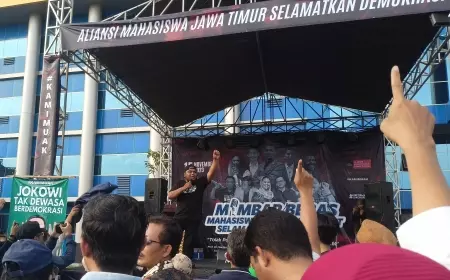Aliansi Mahasiswa Jatim Gelar Mimbar Bebas Tolak Politik Dinasti