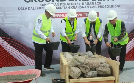 Gubernur Jatim Pimpin Ground Breaking Bangunan Pengendali Banjir Rob Desa Kalibuntu