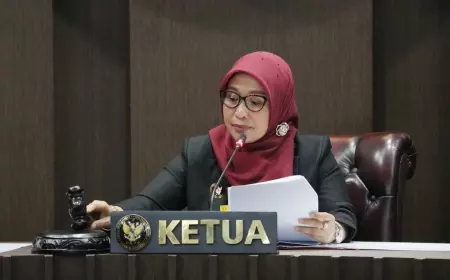 DKPP Resmi Copot Ketua Bawaslu Kota Surabaya