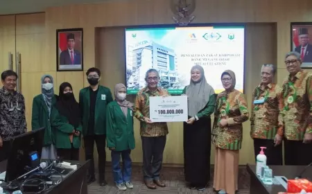 Unusa Terima Zakat Korporasi Bank Mega Syariah Rp 100 Juta Bagi Civitas Akademika Berprestasi dan Kurang Mampu