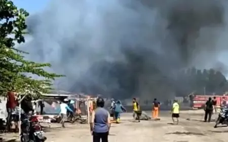 Rumah Tengkulak Bensin di Curahsawo Probolinggo Terbakar