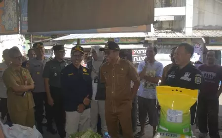 Jelang Nataru, Satgas Pangan Cek Stok Sembako di Bondowoso