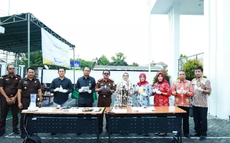 Forkopimda Lumajang Musnahkan Barang Bukti Tindak Pidana Umum
