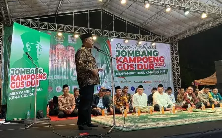 Aliansi Masyarakat Jombang Gelar Pasar Rakyat Peringati Haul Gus Dur ke 14