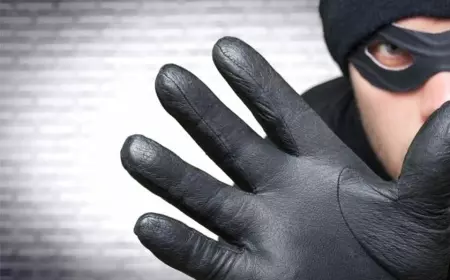 Dua Pemuda di Banyuwangi Diringkus Polisi Gegara Gondol Besi Jembatan